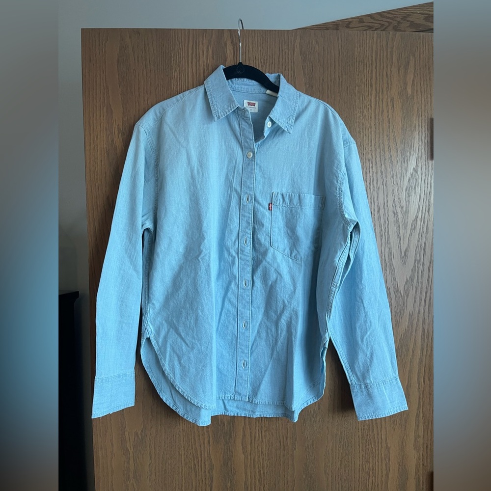 Levi's 100% Cotton Button Down